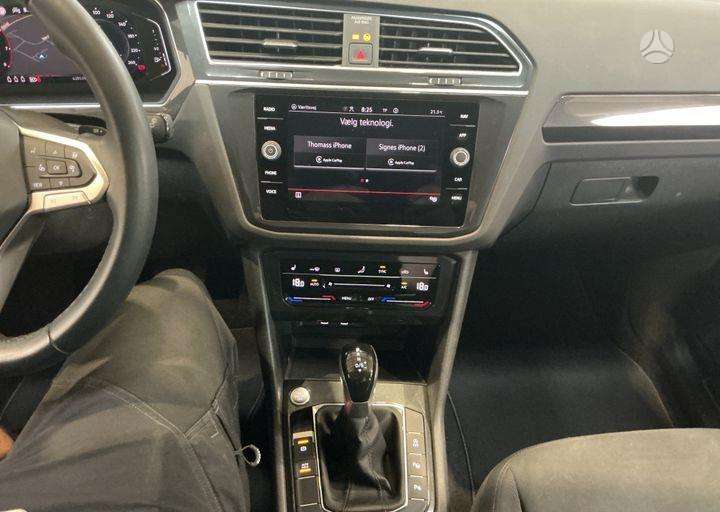 Volkswagen Tiguan - 11