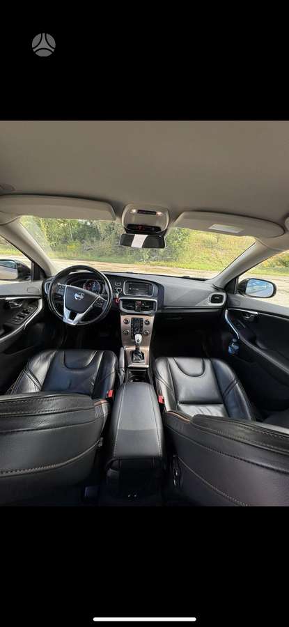 Volvo V40 Cross Country - 6