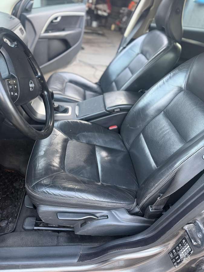 Volvo XC70, 2.4 l., Универсал