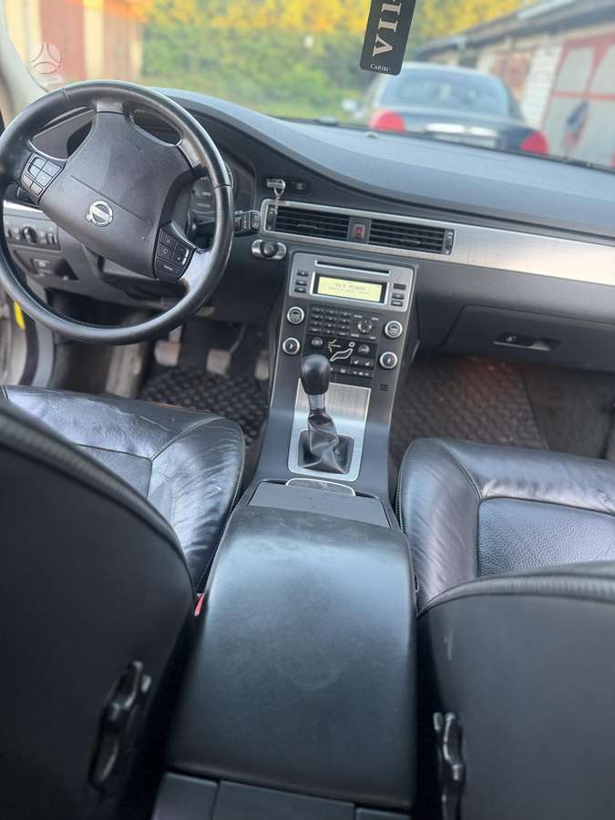 Volvo XC70, 2.4 l., wagon