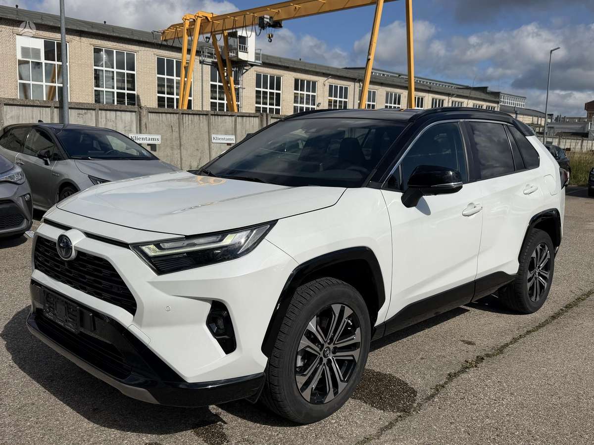 Toyota RAV4 - 1