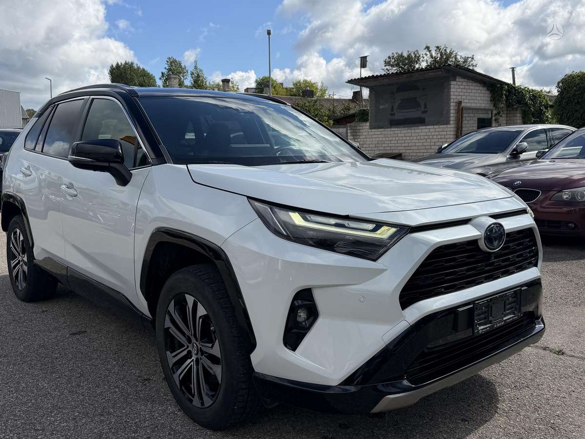 Toyota RAV4 - 6