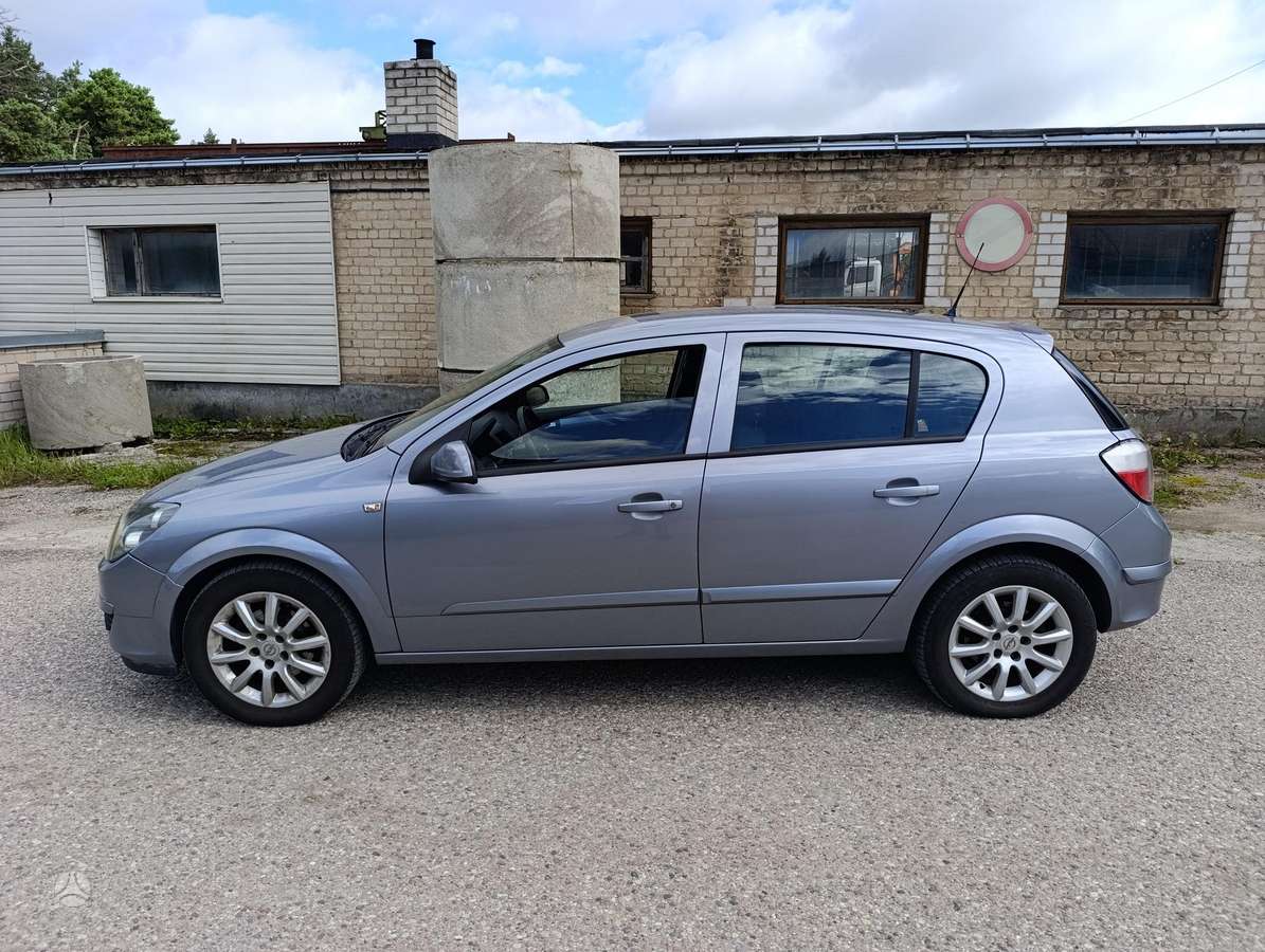 Opel Astra, 1.7 l., hatchback