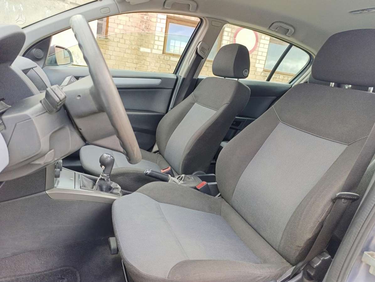 Opel Astra, 1.7 l., hatchback