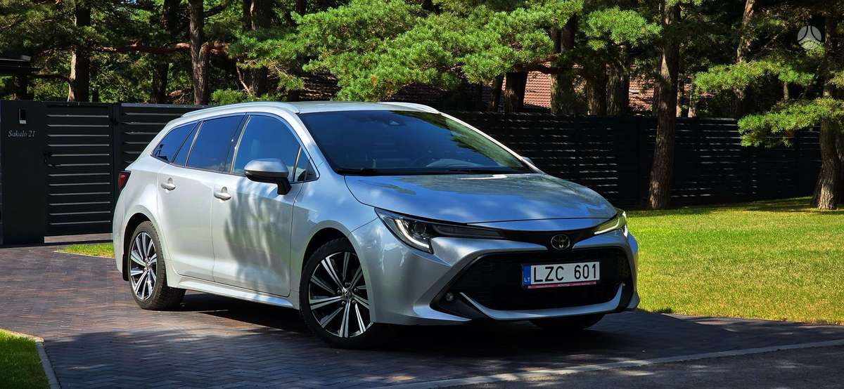 Toyota Corolla, 1.2 l., Универсал