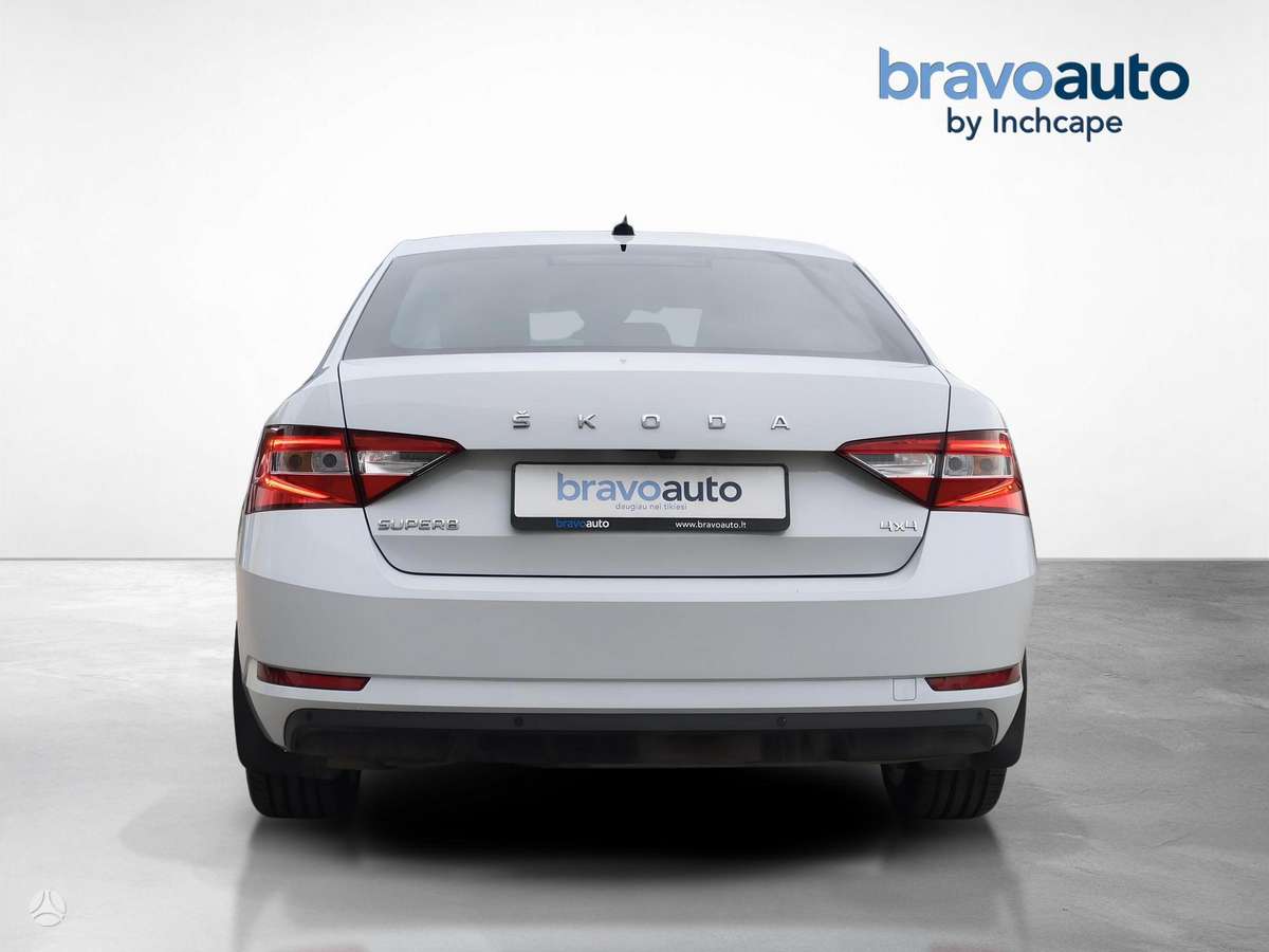 Škoda Superb - 4