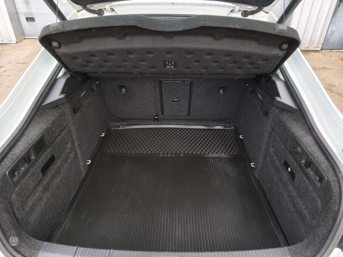 Skoda Superb, 2.0 l., Хэтчбек