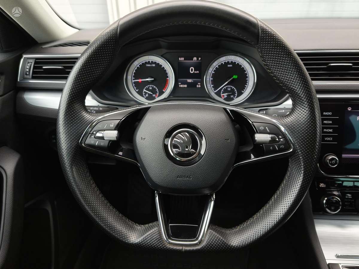Skoda Superb, 2.0 l., hatchback