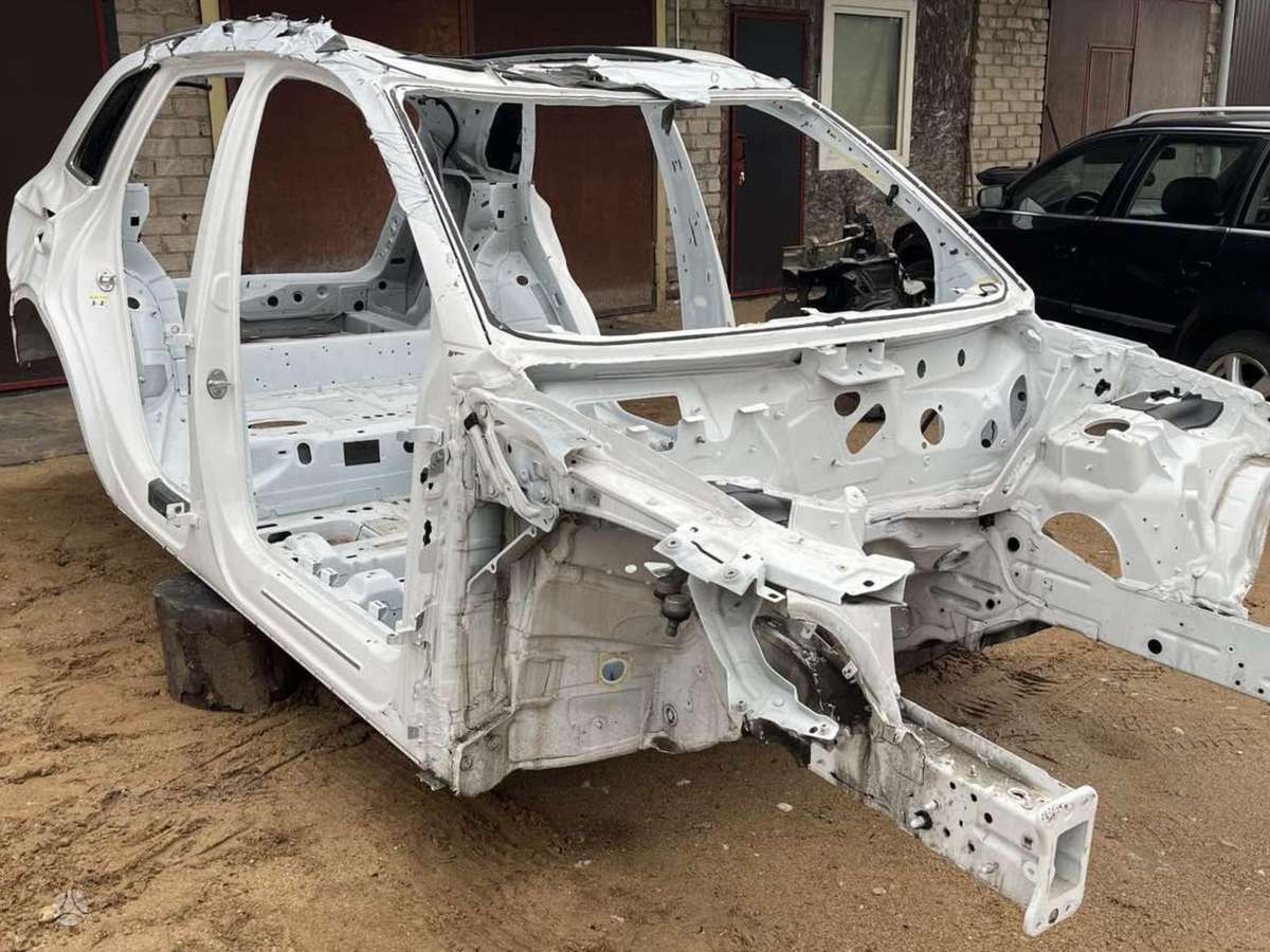 Audi Q5 Kėbulas dalimis