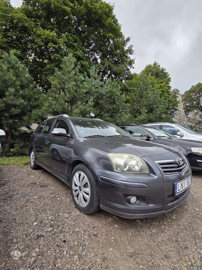 Toyota Avensis - 3