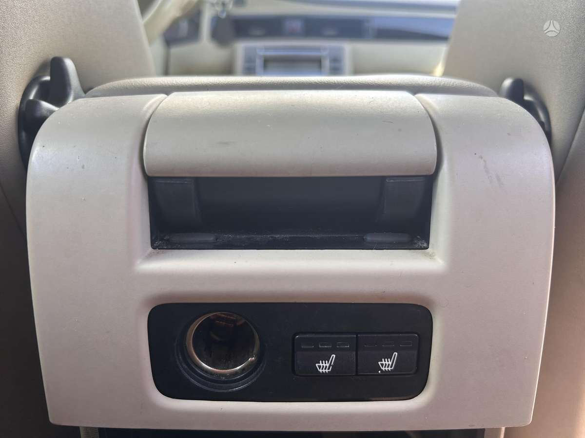 Volvo XC70, 3.2 l., Универсал