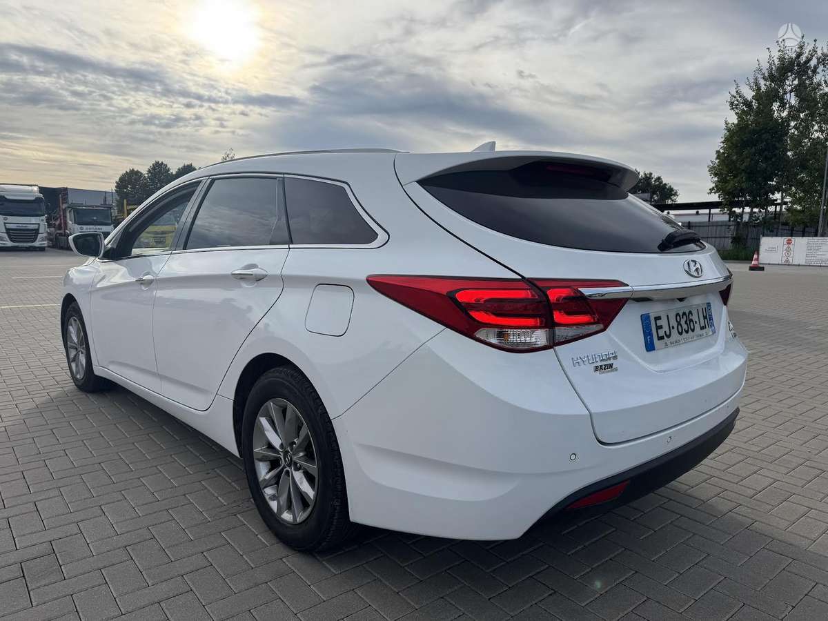 Hyundai i40, 1.7 l., Универсал