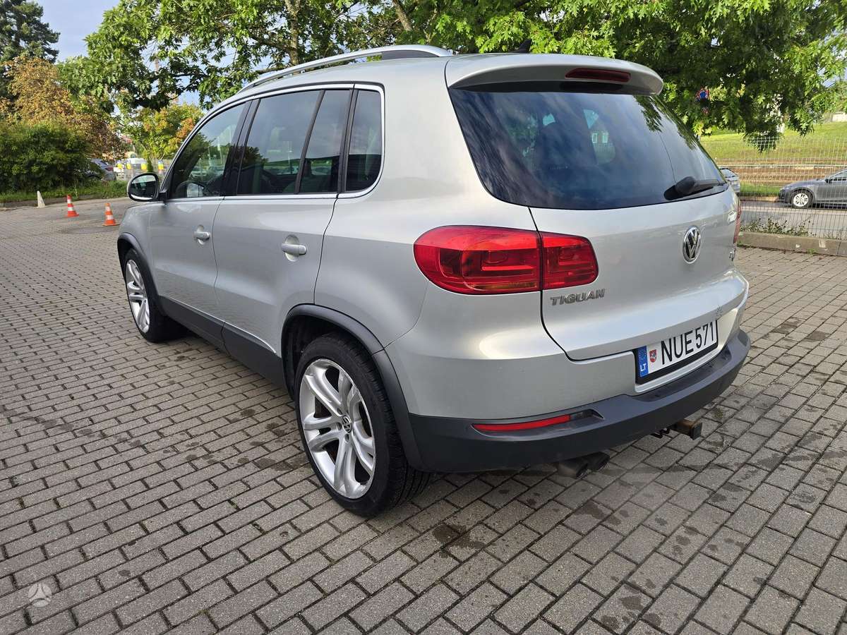 Volkswagen Tiguan - 6
