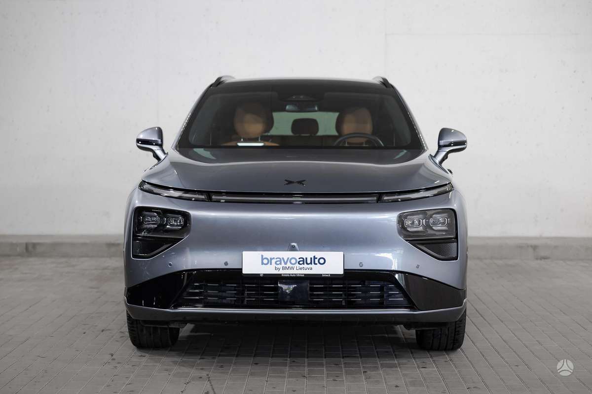 Xpeng G9 - 2
