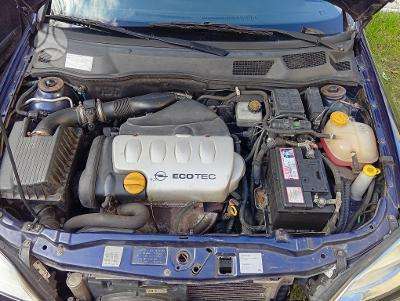 Opel Astra, 1.8 l., Хэтчбек