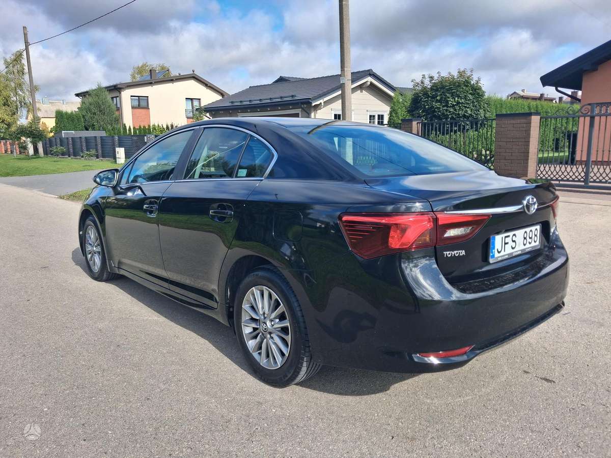 Toyota Avensis - 6