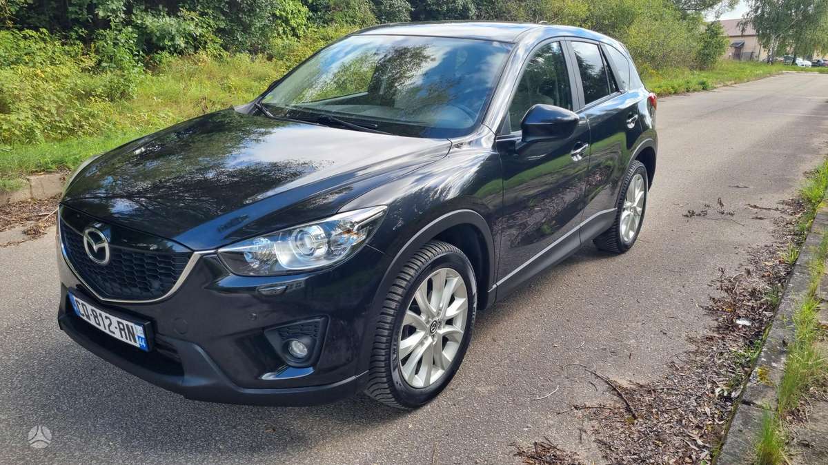 Mazda CX-5, 2.2 l., off-road / crossover