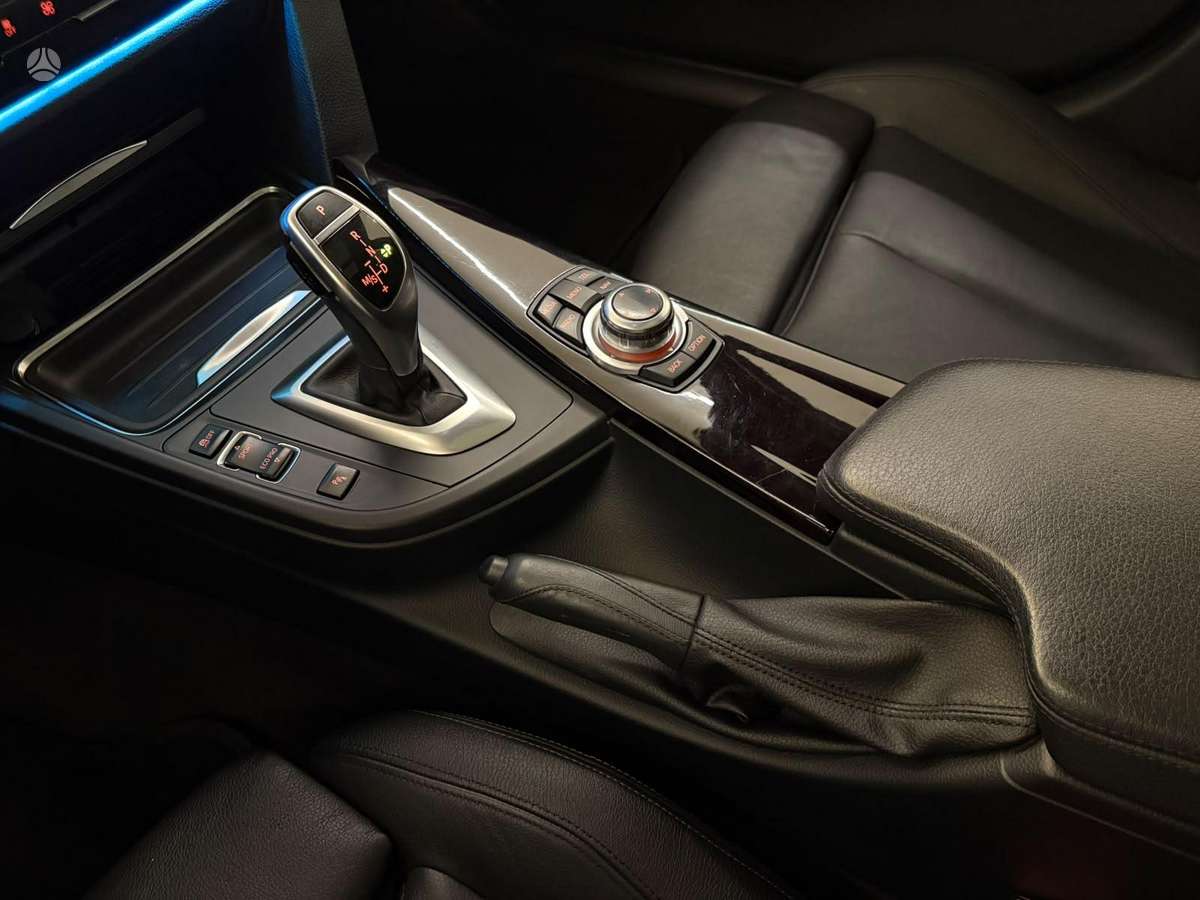 BMW 320, 2.0 l., universalas