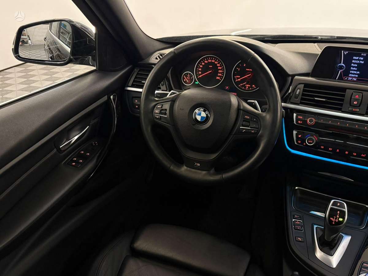 BMW 320, 2.0 l., wagon