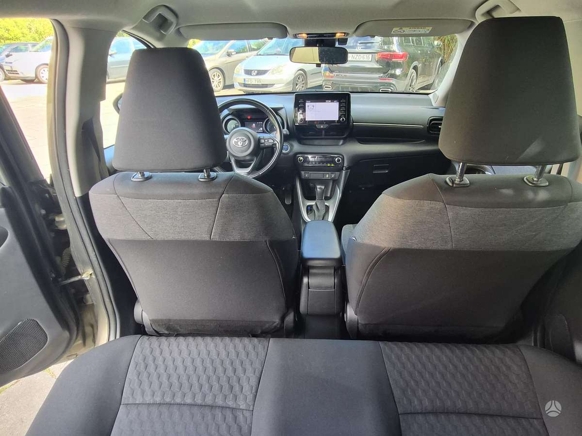 Toyota Yaris - 5