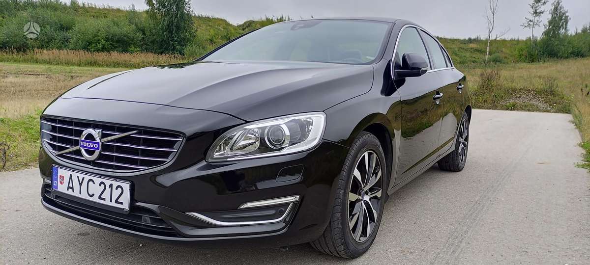 Volvo S60 - 1