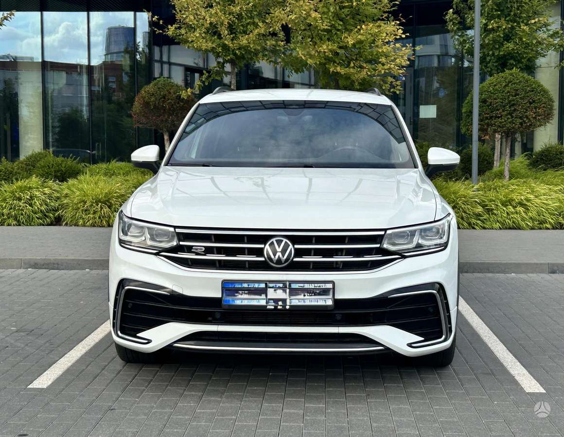 Volkswagen Tiguan - 2