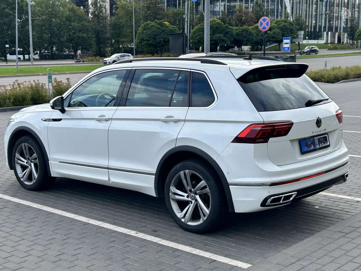 Volkswagen Tiguan - 7