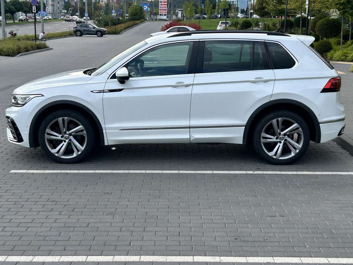 Volkswagen Tiguan - 8