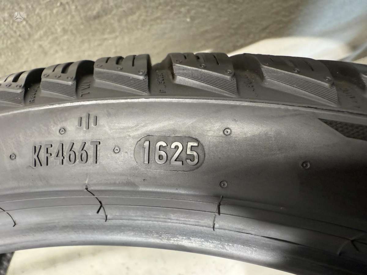 Pirelli Pzero winter2/2025m, winter 275/30 R21