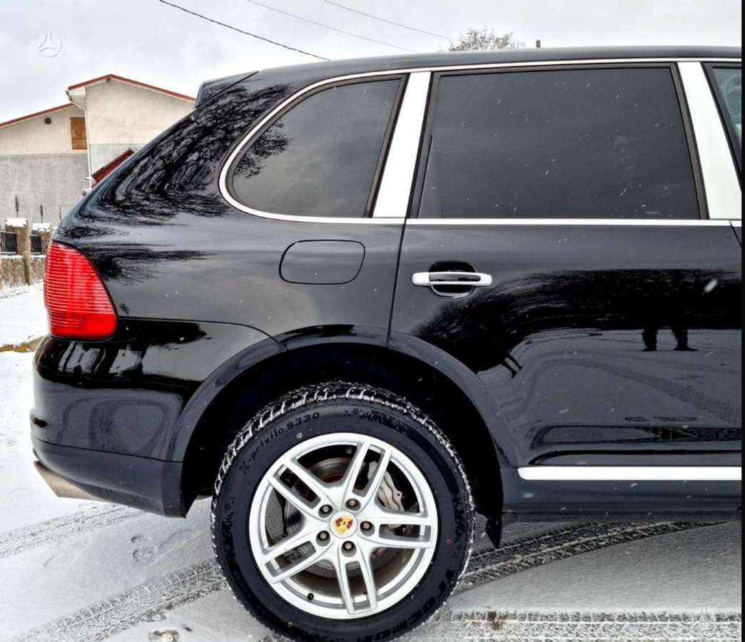 Porsche Cayenne - 9
