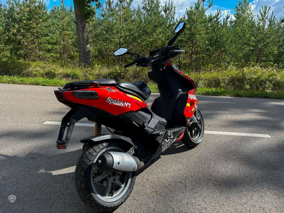 Aprilia SR 49cc, scooters / mopeds