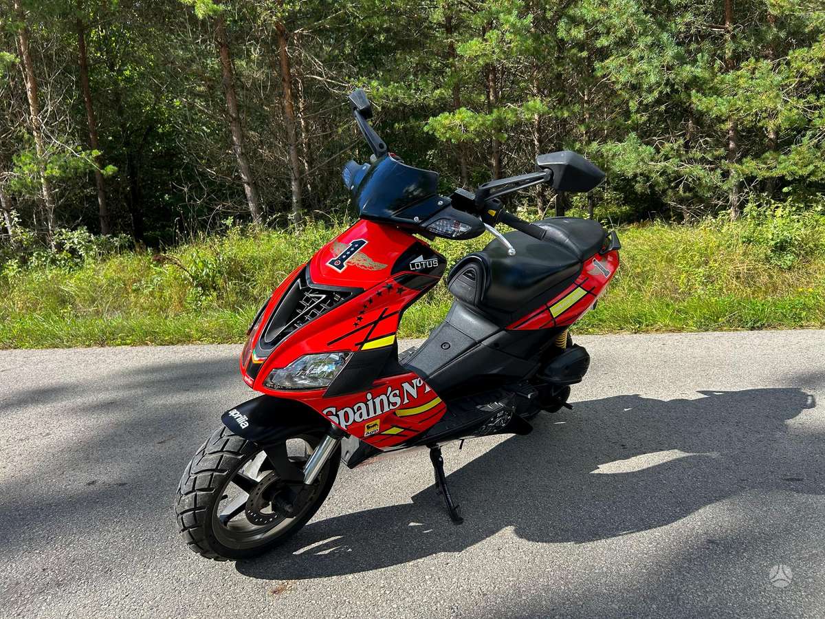 Aprilia SR 49cc, scooters / mopeds