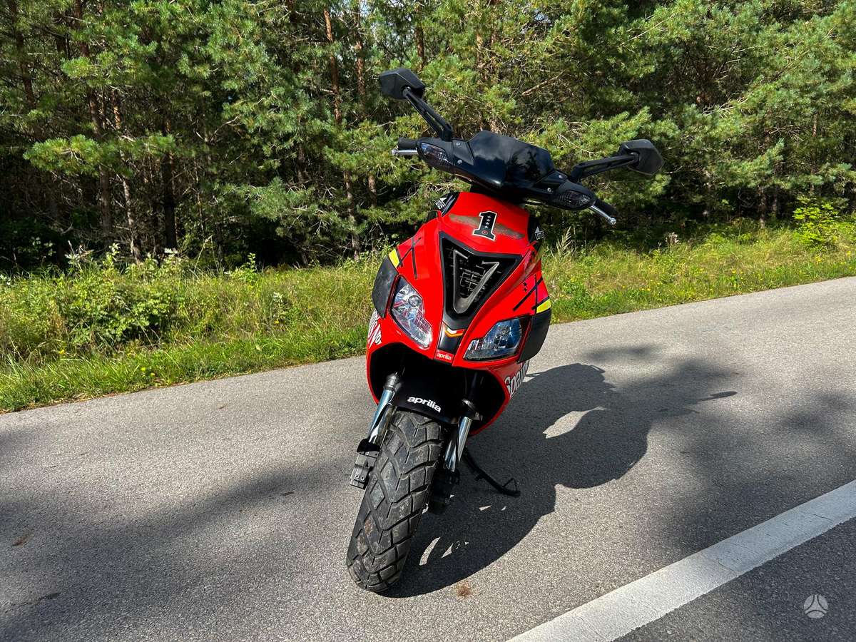 Aprilia SR 49cc, мотороллеры / мопеды