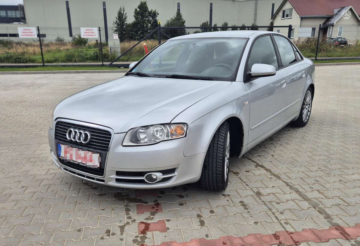 Audi A4, 2.0 l., Седан