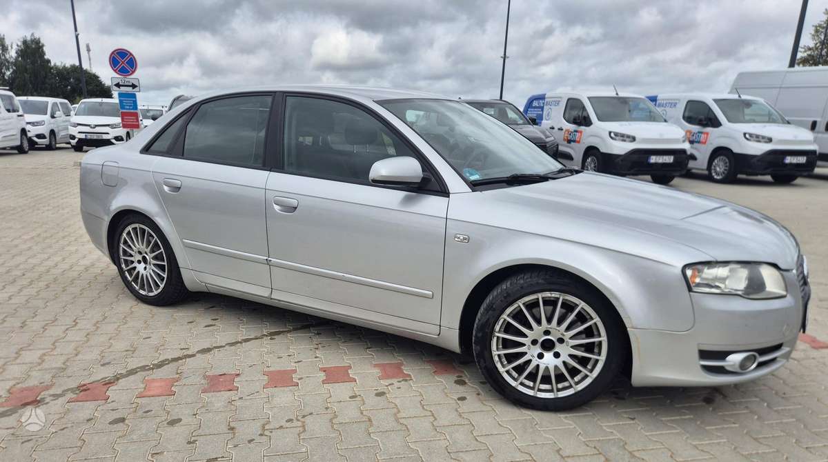 Audi A4, 2.0 l., Седан