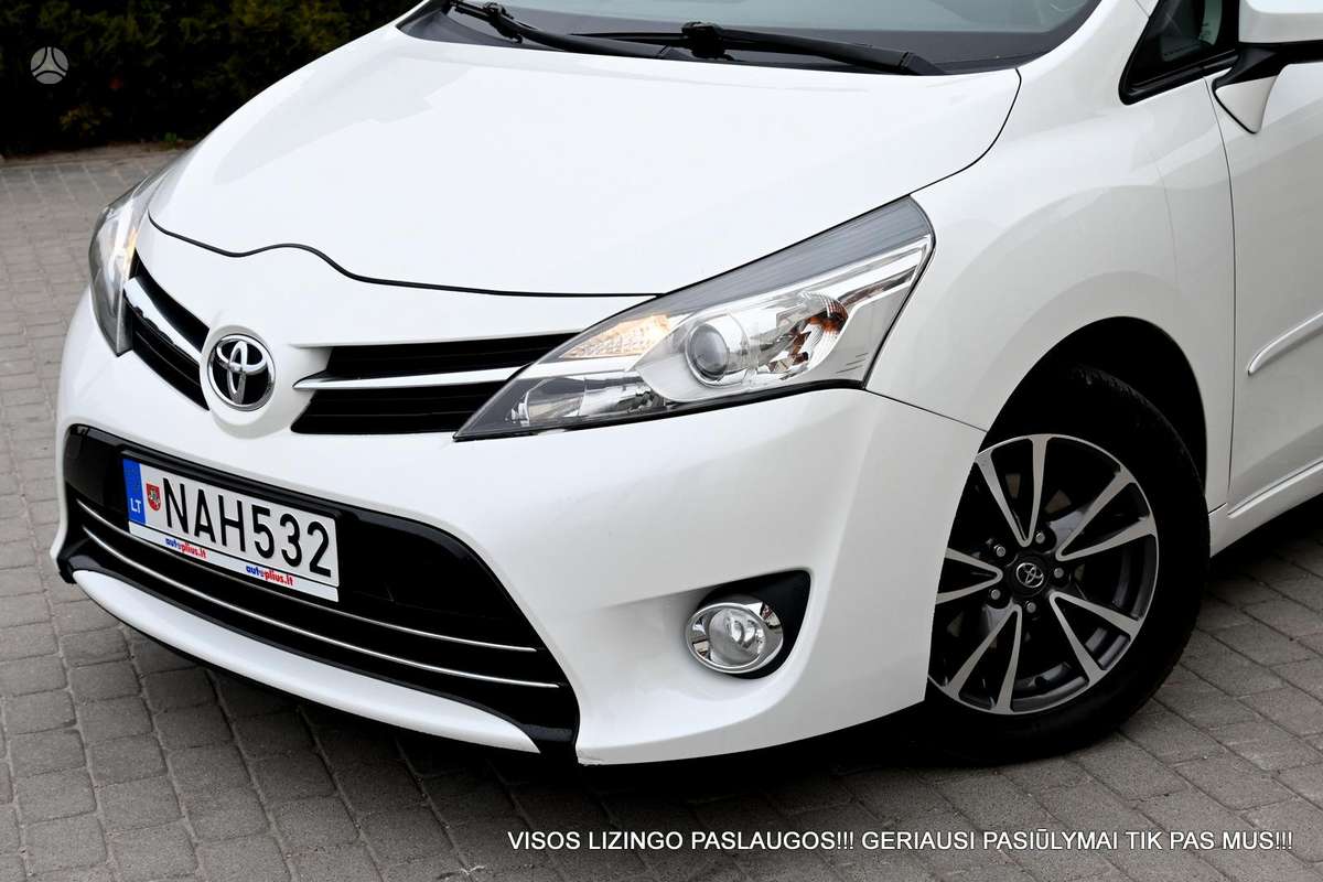 Toyota Verso 2013 — engine 1998 cm³, 124 HP (91kW)