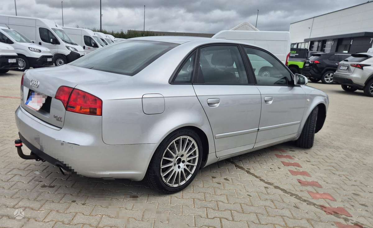 Audi A4, 2.0 l., Седан