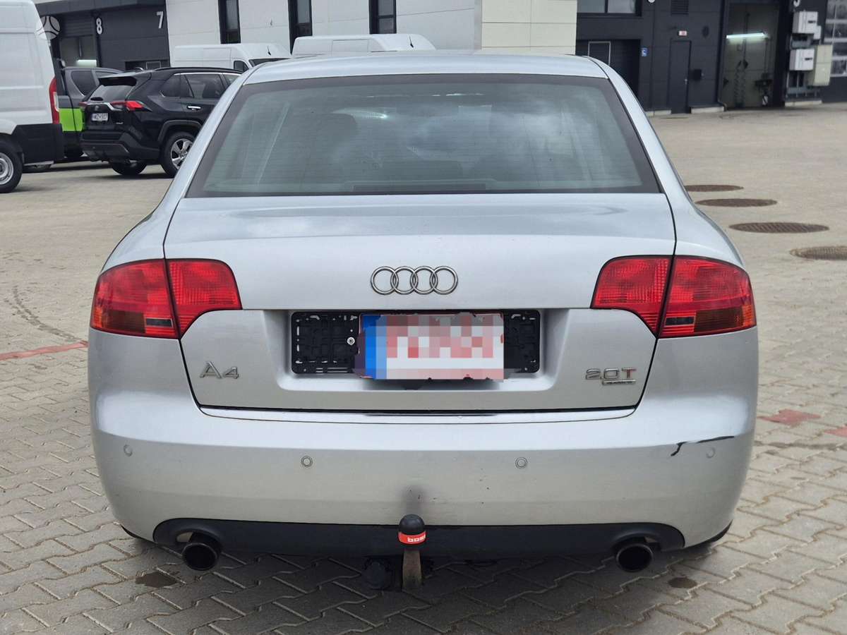 Audi A4, 2.0 l., Седан
