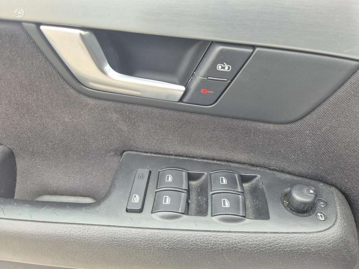 Audi A4, 2.0 l., Седан