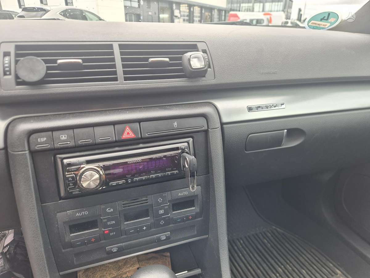 Audi A4, 2.0 l., Седан