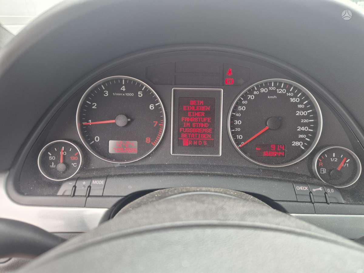 Audi A4, 2.0 l., Седан