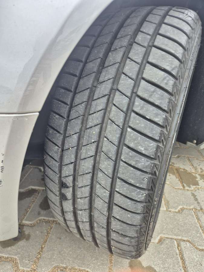Audi A4, 2.0 l., Седан