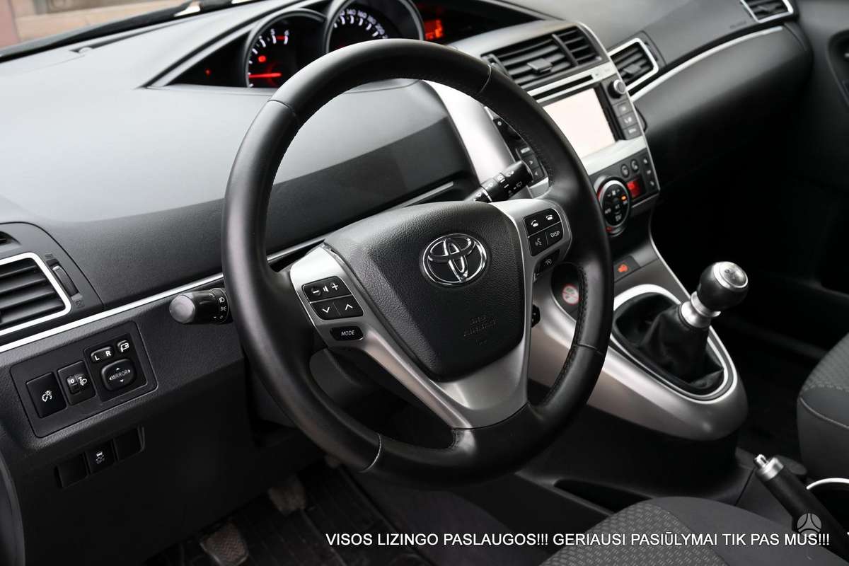 Toyota Verso 2013 — photo 20