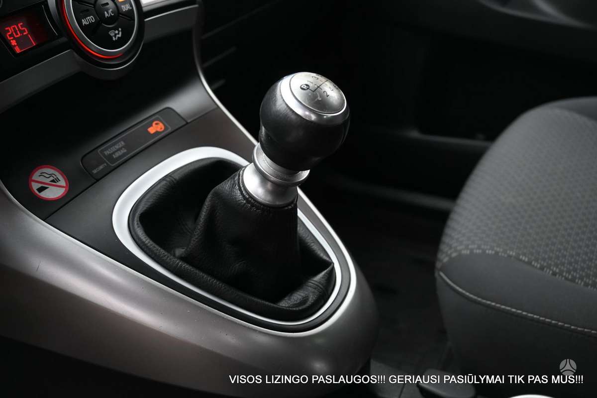 Toyota Verso 2013 — photo 22