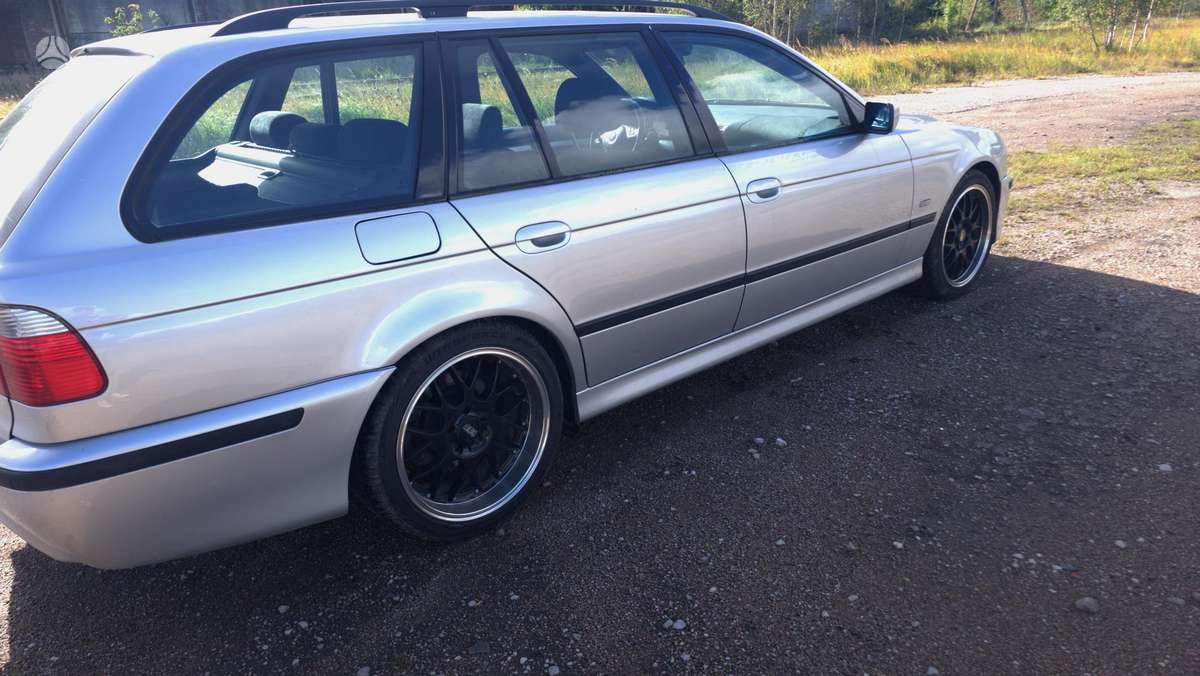 BMW 525, 2.5 l., Универсал