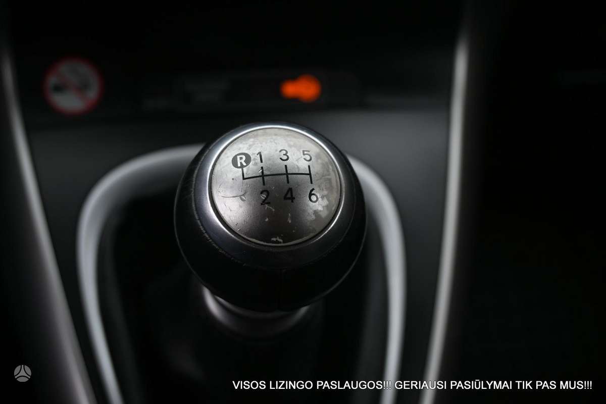 Toyota Verso 2013 — photo 32