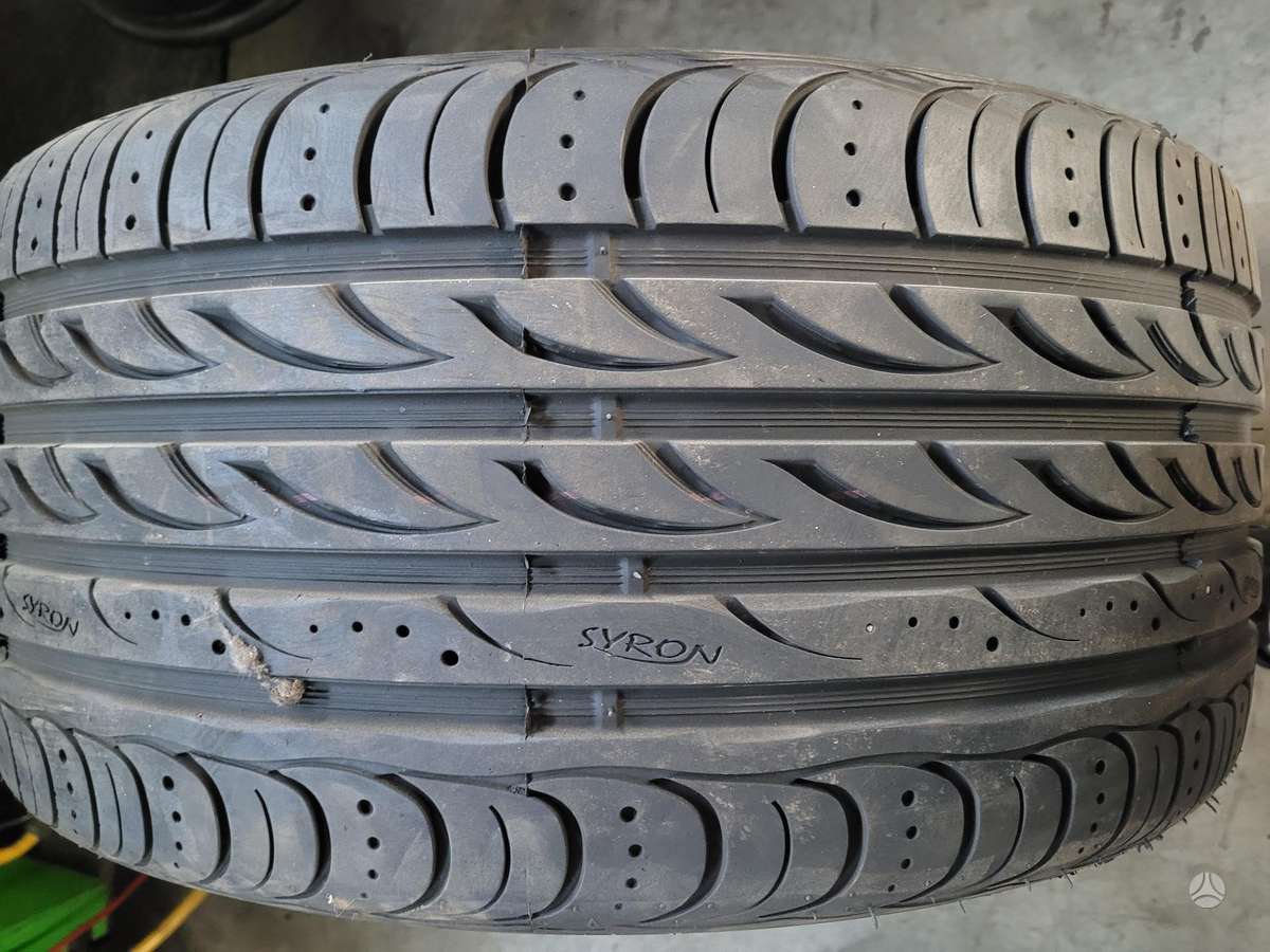 Syron, summer 295/30 R22