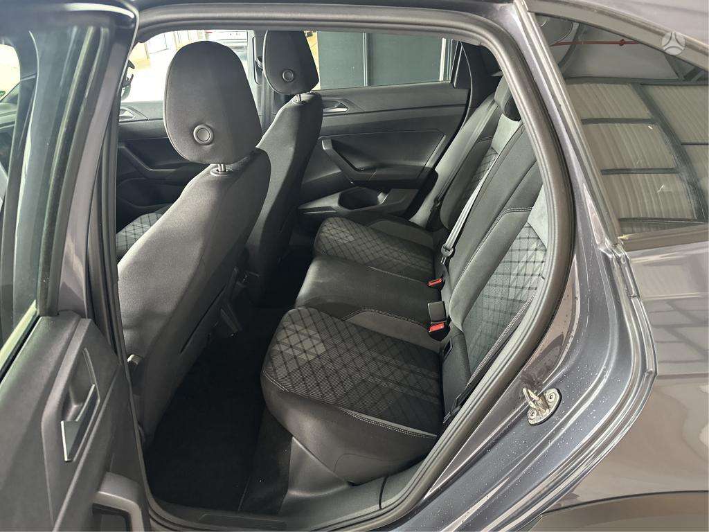Volkswagen Taigo - 10