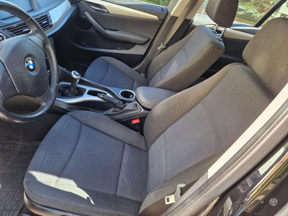 BMW X1, 2.0 l., Минивэн