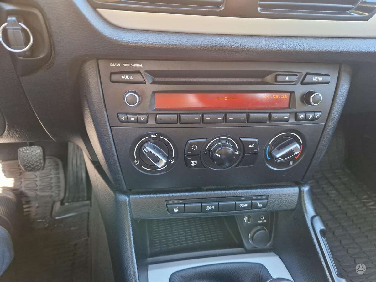 BMW X1, 2.0 l., Минивэн